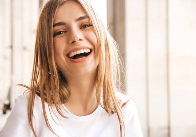 Mulheres em maior número e solteiros superam os casados, revela estudo do IBGE