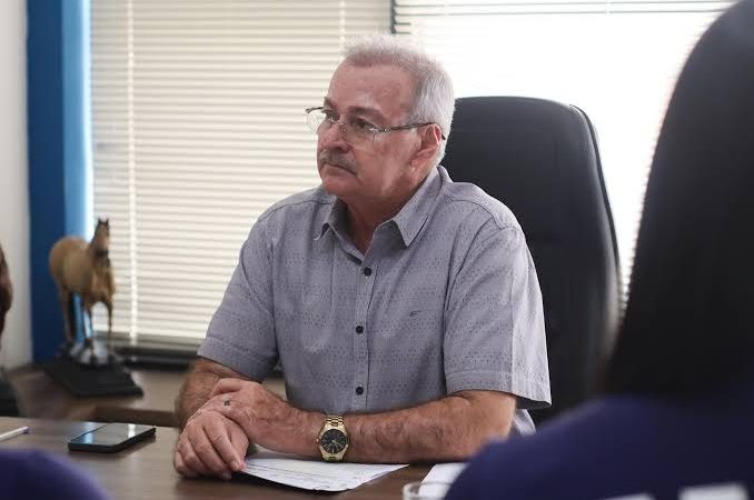 Prefeito de Taquarana é investigado por uso de máquinas da Prefeitura em sua fazenda