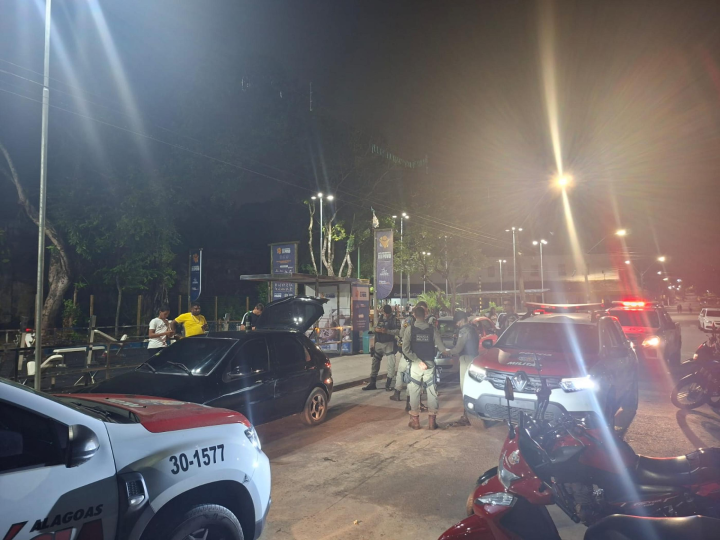 Operação Na Base do Sossego reforça segurança e resulta em prisões em Maceió