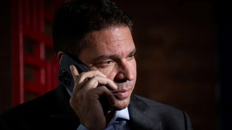 Moraes determina a prisão do deputado Alexandre Ramagem