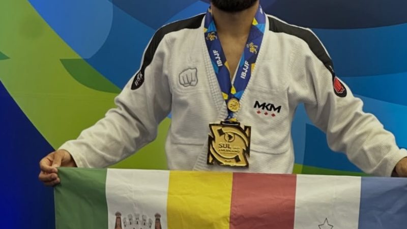 Atleta palmeirense conquista título Sul-americano de Jiu-jitsu em São Paulo