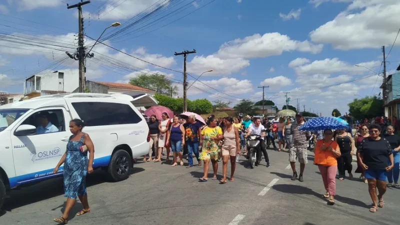 Enfermeiro morto a tiros em motel é sepultado sob forte comoção em Batalha