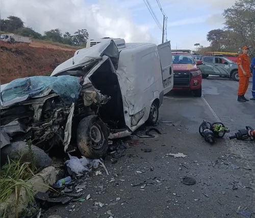 Colisão frontal na BR-424 deixa um morto e outro ferido em Marechal Deodoro