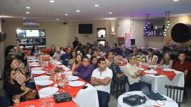 Associação Comercial realiza jantar empresarial e fortalece associativismo na região