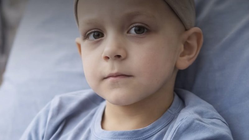 A despedida que comoveu o Brasil: menino de 11 anos com câncer terminal escreve carta emocionante aos amigos