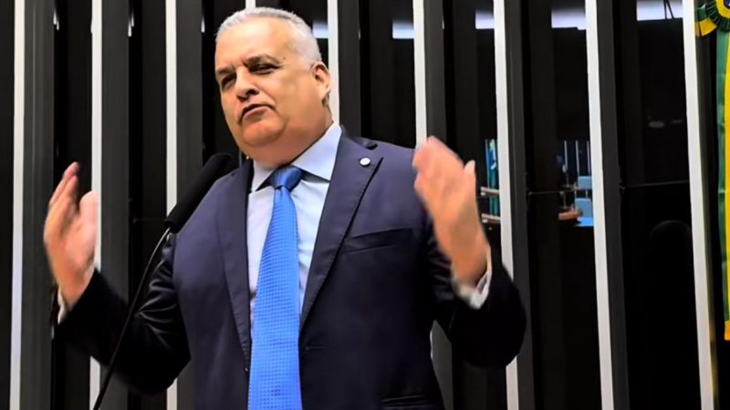 Alfredo Gaspar classifica homenagem feita a Lula no Sambódromo do Rio, como uma “exaltação à corrupção”