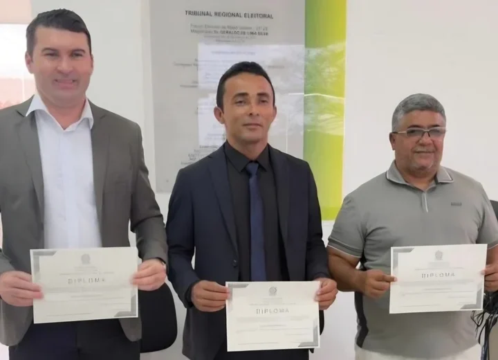 Suplentes de vereador em Craíbas são diplomados em cartório