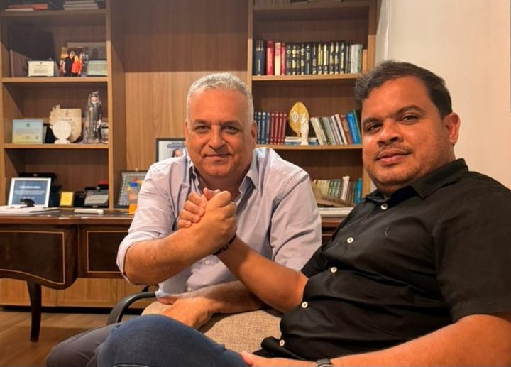 Presidente da Câmara destaca atuação de Alfredo Gaspar na CPMI após encontro em Maceió