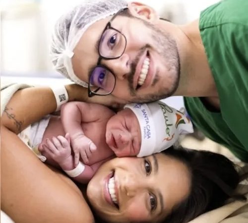 Júlia Brito anuncia nascimento do neto do governador Paulo Dantas nas redes sociais