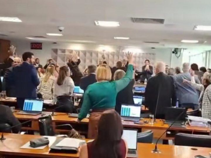 Alfredo Gaspar conduz aprovação de quebra de sigilo de Lulinha em sessão tumultuada da CPI do INSS