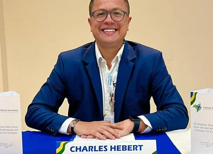 Charles Hebert assume como vereador na Câmara Municipal de Maceió