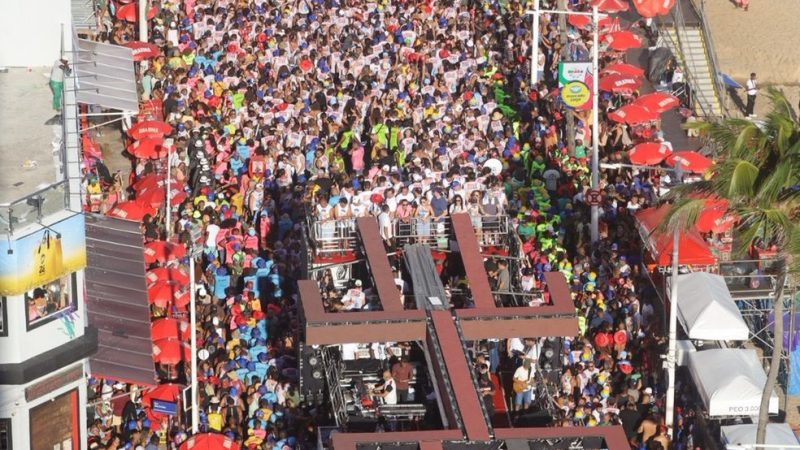 Atrasos e retenções marcam Carnaval de Salvador e acendem debate sobre organização dos circuitos