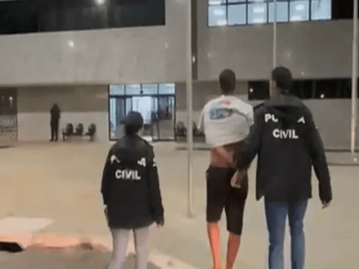 Mãe “vende” a virgindade de filha adolescente por R$ 300 para amante