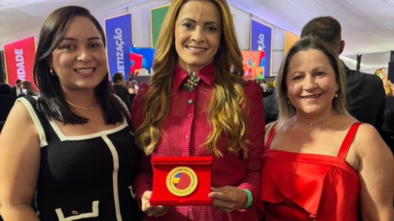 Belém/AL está entre as cidades brasileiras homenageadas pelo MEC, após conquistar Selo Ouro Criança Alfabetizada