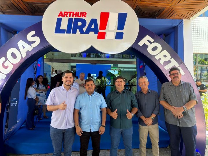 Presidente da Câmara prestigia lançamento da pré-candidatura de Arthur Lira ao Senado