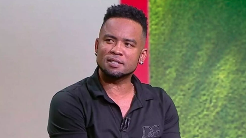 Justiça determina expulsão de ex-jogador Carlos Alberto de condomínio na Barra da Tijuca por conduta antissocial, orgias e atos sexuais em público