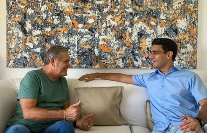 Bastidores: JHC e Ronaldo Lessa articulam aliança para 2026; resistência interna no PDT ameaça acordo