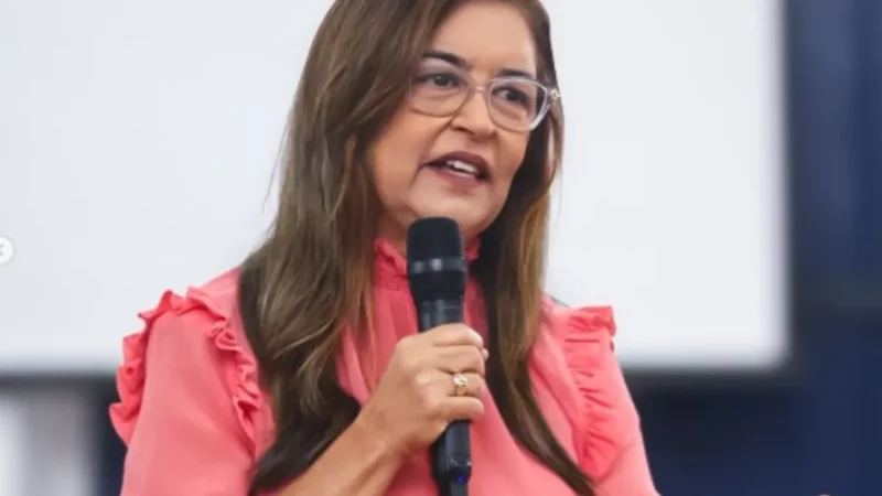 Eudócia entra no jogo, trava espaço e acirra disputa pelo Senado em Alagoas