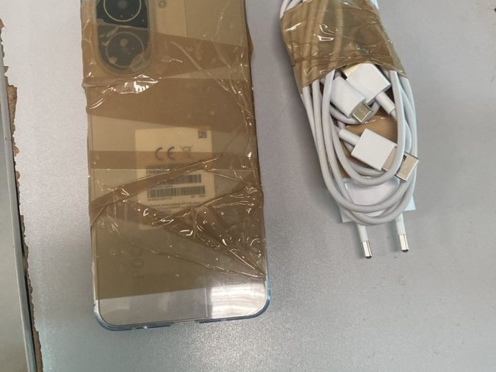 Advogado é preso por suspeita de tentar passar celular para reeducando em presídio de Maceió