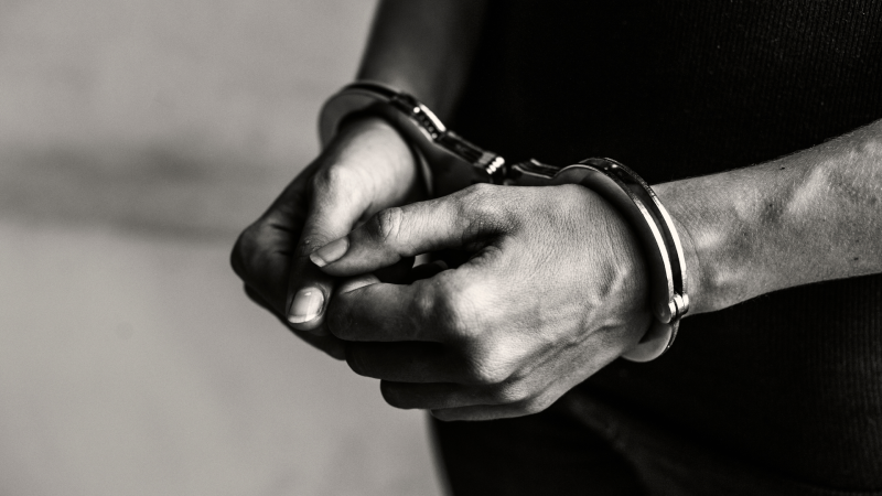 El Salvador endurece leis e autoriza prisão perpétua para menores a partir dos 12 anos